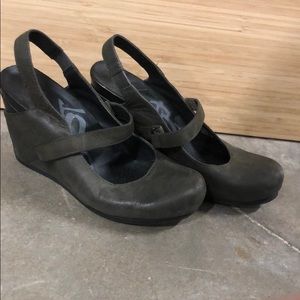 OTBT Grey wedges sz 7.5